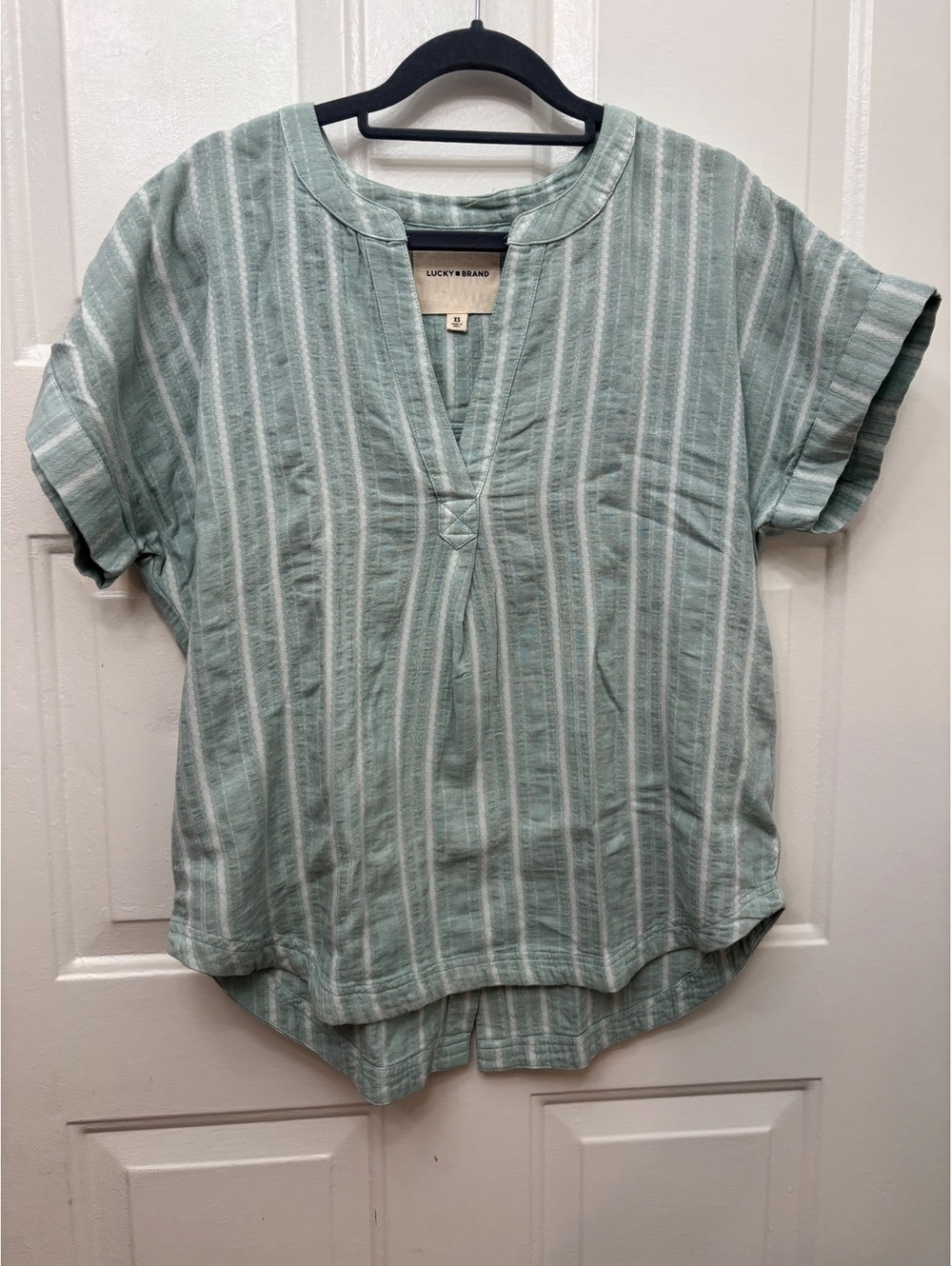 Lucky Brand light blue striped short sleeve blouse size XS